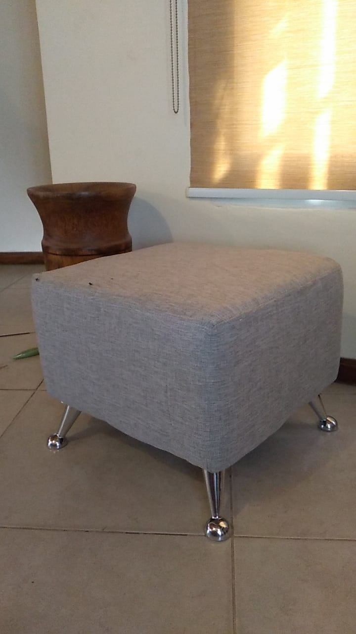 Banqueta Nórdico En Lino Antidesgarro