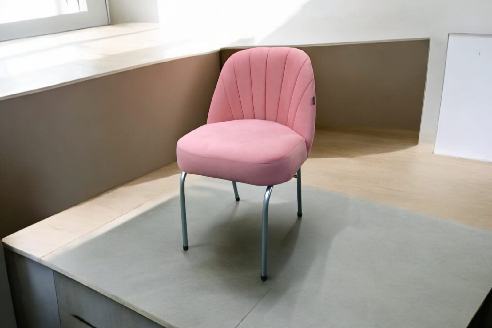 	Conjunto de jardín 5 plazas de poliéster gris/negro ROVIGO