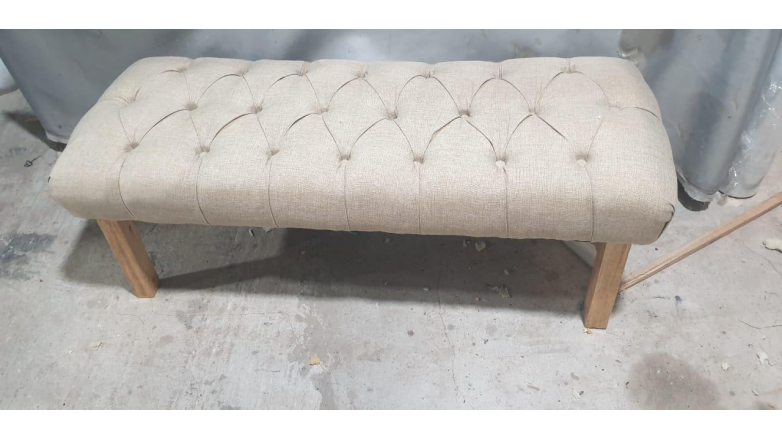 Puff Banqueta Capitone 140 cm Ecocuero